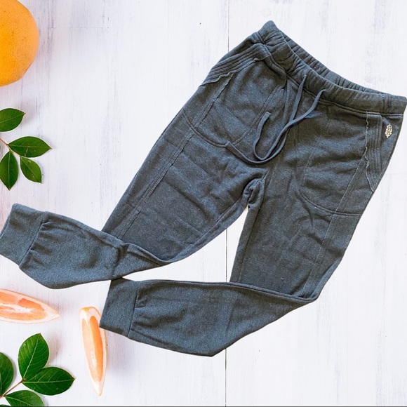 Free People Movement Work It Out Jogger NWT - Picture 4 of 15